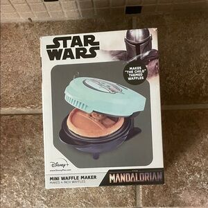 Disney Star Wars Mandalorian Waffle Maker - Blue and Black